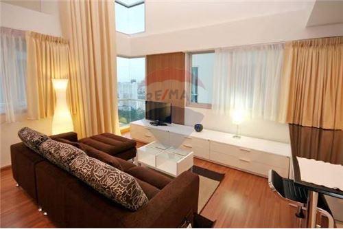 The Rajdamri Condo for rent